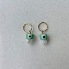 Load image into Gallery viewer, SCORPIOS EARRINGS (GREEN)
